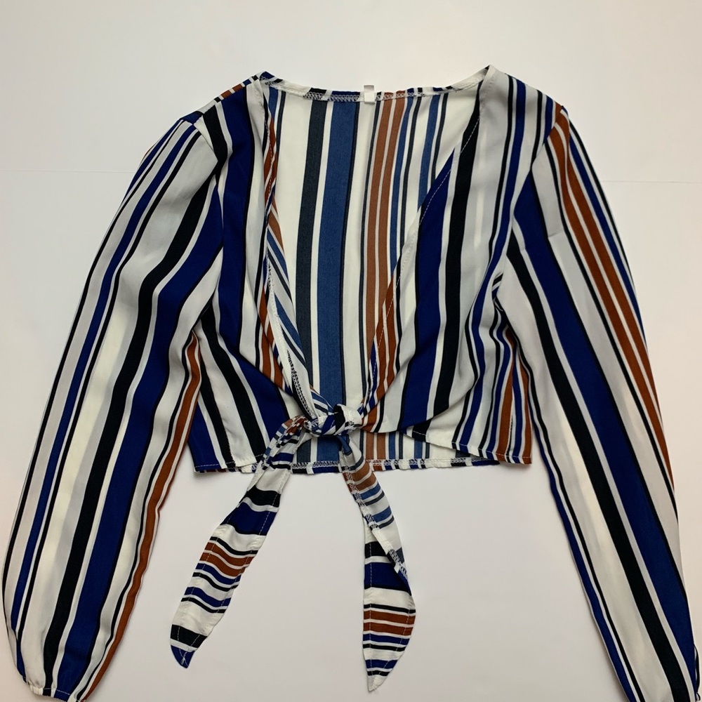 Stripped crop front tie